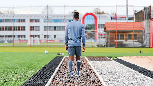 coman_09_don