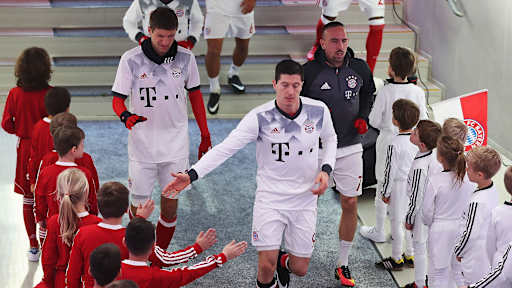 fcb_wob_01_get_101216