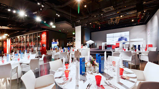 different-event_allianz_150618-6684