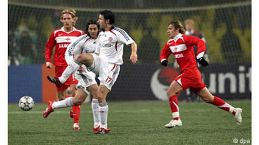 spartak_fcb_dpa_221106_01