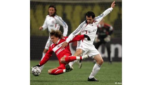 spartak_fcb_dpa_221106_04