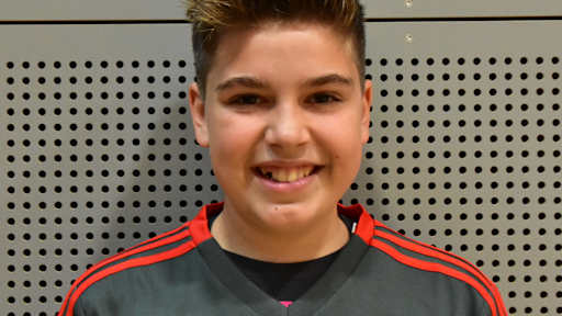 luis-kraus-rueckraum-links
