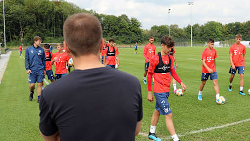 lahm4_fcb_260819