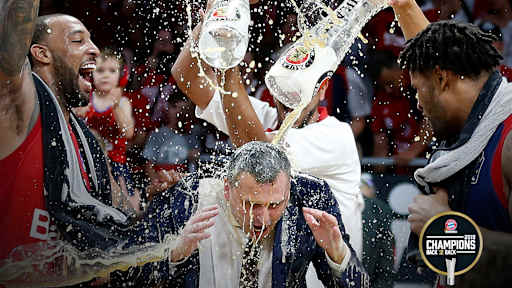 bierdusche_1_champions2019_fcbb_crauchensteiner_1zu1