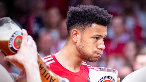 ogunsipe_bier_champions2019_fcbb_ceirich_1zu1