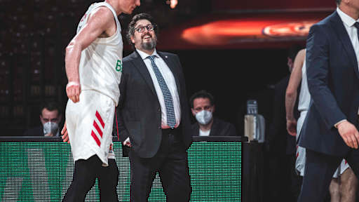 TRINCHIERI_RADOSEVIC_FCBB-Fenerbahce__c_EIRICH_20210330_065101