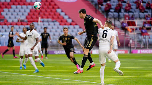 12_FCBFCA_210522_DON
