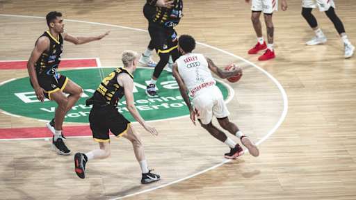 SEELEY_FCBB-Ludwigsburg_EIRICH_0153-min