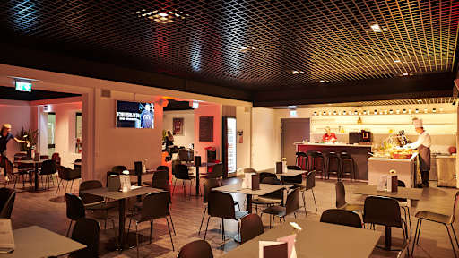 210712_-_Business_Lounge__5