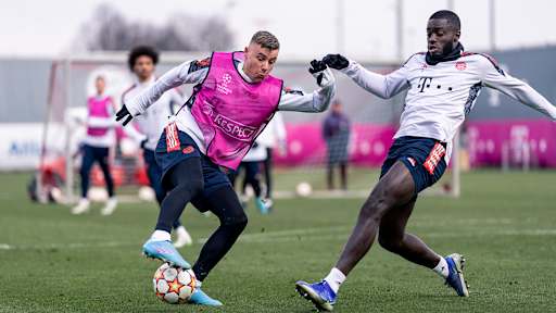 15_Tag-vor-FCBFCS_220307_DON