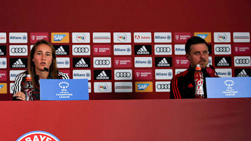 FC Bayern Frauen Alexander Straus und Sydney Lohmann