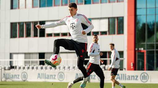 Pavard FC Bayern Training