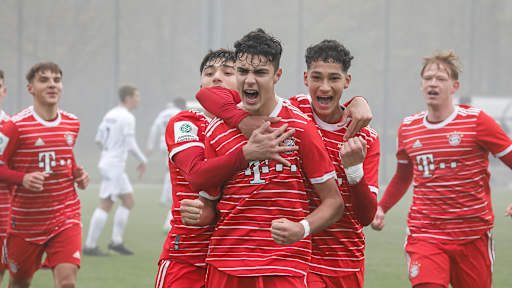 FC Bayern U19, Jubel, Aleksandar Pavlovic, Yousef Qashi