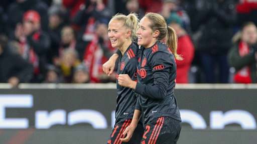 FC Bayern Frauen, Sydney Lohmann, Lea Schüller, Jubel