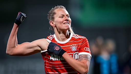 FC Bayern Women, Maximiliane Rall, celebration