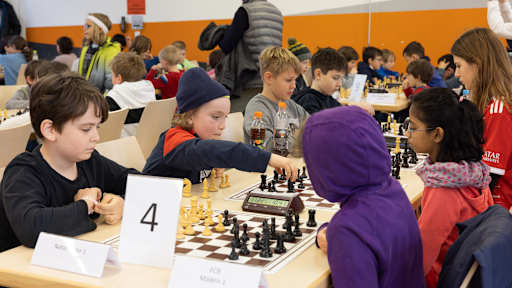 F23-RgR-Team_w23312_027
