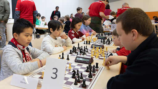 F23-RgR-Team_w23312_184