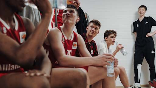 NBBL-VF-Bamberg_Game2_Kabine