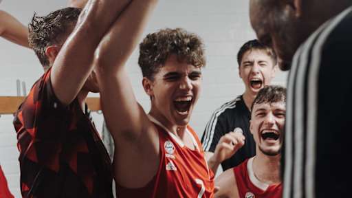 NBBL-VF-Bamberg_Game2_Luka-Pesic_Kabine