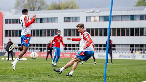 10-training-fcbayern-230426-mel