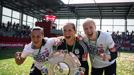 Benkarth-Grohs-Runnarsdottir_FCBayern-TurbinePotsdam-FrauenBL_230528_B3_4904
