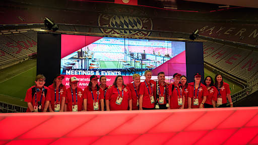 14-allianz-arena-delegationen-special-olympics-230613-mel