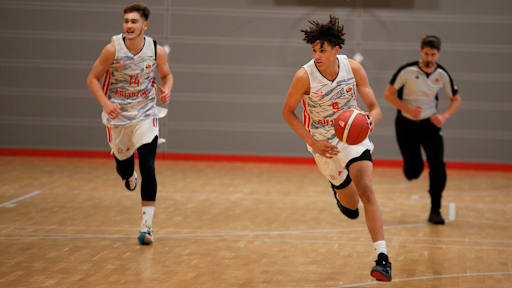 NBBL_2021_22_Spieltag3_FCBB_Ludwigsburg_LennyAnigbata