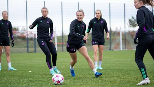 FC Bayern Frauen, AS Rom, Vorbereitung