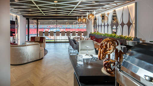 Ebene_5_H%C3%BClsta_Lounge