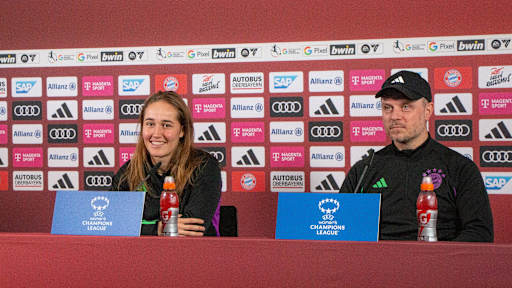 FC Bayern Frauen, Ajax Amsterdam, PK