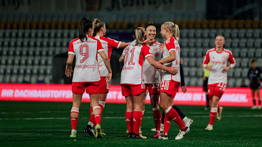 FC Bayern Frauen besiegen den FC Carl Zeiss Jena im DFB-Pokal