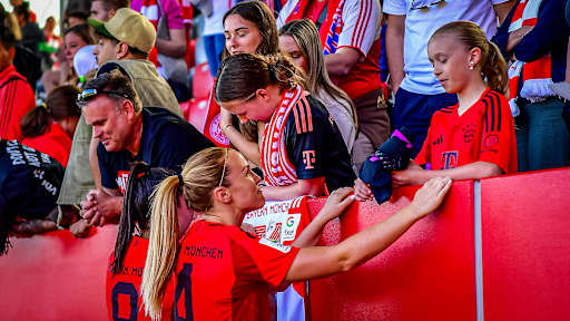 FC Bayern Women, title celebrations, FC Bayern Campus