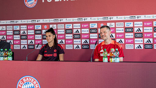 Pressetalk der FC Bayern Frauen vor dem Spiel in Potsdam