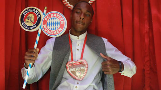 Photo booth at Wiesn visit: FC Bayern at Oktoberfest 2024