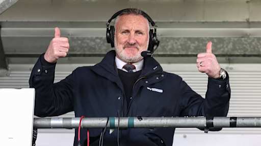 Aan McInally como experto en Sky