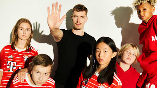 Andi Obst unterstützt Kinder- und Jugendschutz FC Bayern