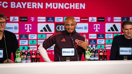 Vincent Kompany spricht im Pressetalk des FC Bayern.