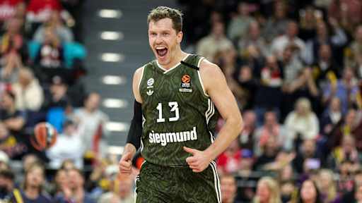 Die Bayern und Andi Obst bleiben weiterhin ungeschlagen im SAP Garden