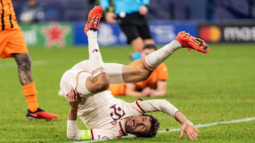 Thomas Müller rueda por el campo tras su gol