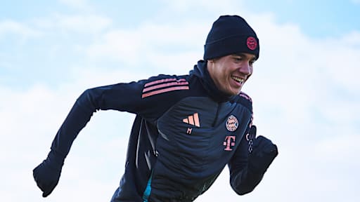 Jamal Musiala sprintet im Training des FC Bayern