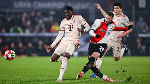 Spielszene aus der Partie FC Bayern gegen Feyenoord Rotterdam