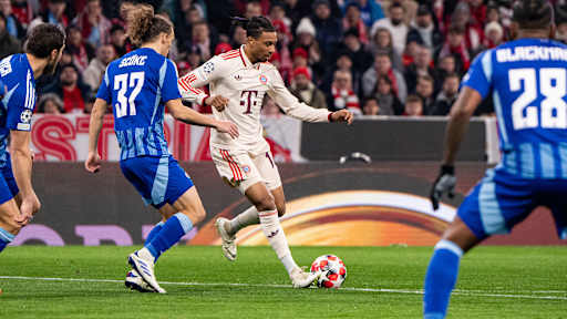 Micahel Olise (FC Bayern) im Champions League-Spiel gegen Slovan Bratislava