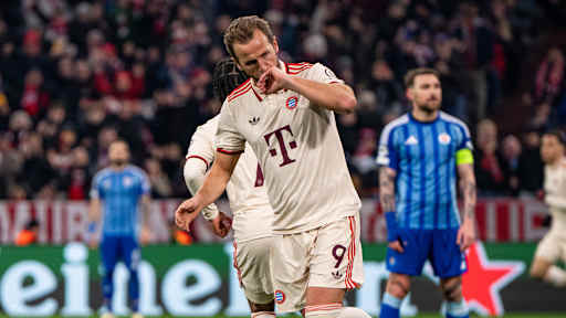 Harry Kane küsst seinen Ringfinger nach einem Tor gegen Bratislava