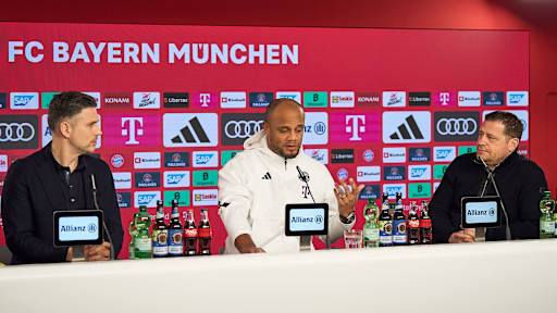 Pressetalk des FC Bayern vor dem Heimspiel gegen Holstein Kiel mit Holger Quest, Vincent Komany, Max Eberl