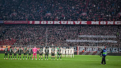 Bayern players and fans remember victims of Munich attack ahead of Celtic game