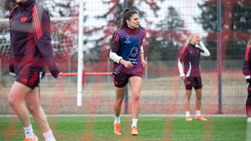 Jovana Damnjanović im Training vor dem UWCL-Viertelfinale gegen Olympique Lyon.