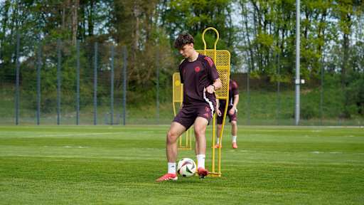 Louis Richter im Training der U19 am FC Bayern Campus.