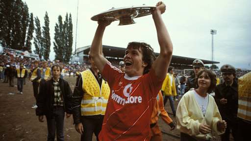 1985: Matchday 34 – A 1-0 win in Braunschweig got Bayern over the line ahead of Werder Bremen on the final day of 1984/85.