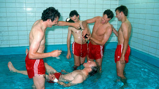 1989: Matchday 32 – This was the first time Bayern were confirmed as champions without kicking a ball. They had beaten Uerdingen 5-0 on Matchday 32 of 1988/89 before Köln could only manage a goalless draw at Stuttgarter Kickers three days later. The real celebrations came after the final day’s 5-0 victory over Bochum, including a pool party in the changing room.