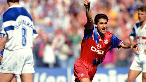 1994: Matchday 34 – Bayern held a one-point lead over Kaiserslautern going into the final day of 1993/94. Goals from Lothar Matthäus and Jorginho earned a 2-0 win over Schalke and the club’s 13th championship.